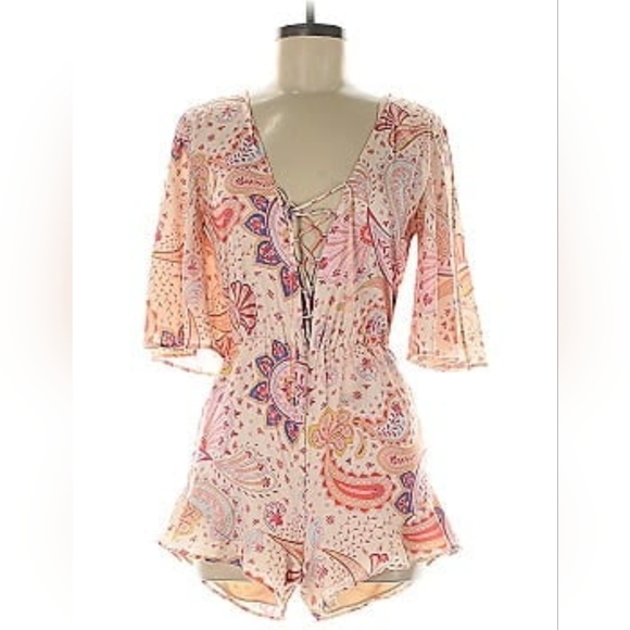 Lovers + Friends NWT Epiphany paisley  floral print pink romper size medium - Picture 5 of 15